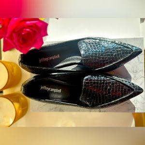 Authentic Jeffrey Campbell patent dress shoes size 10. Worn 2 times!! No Box!!